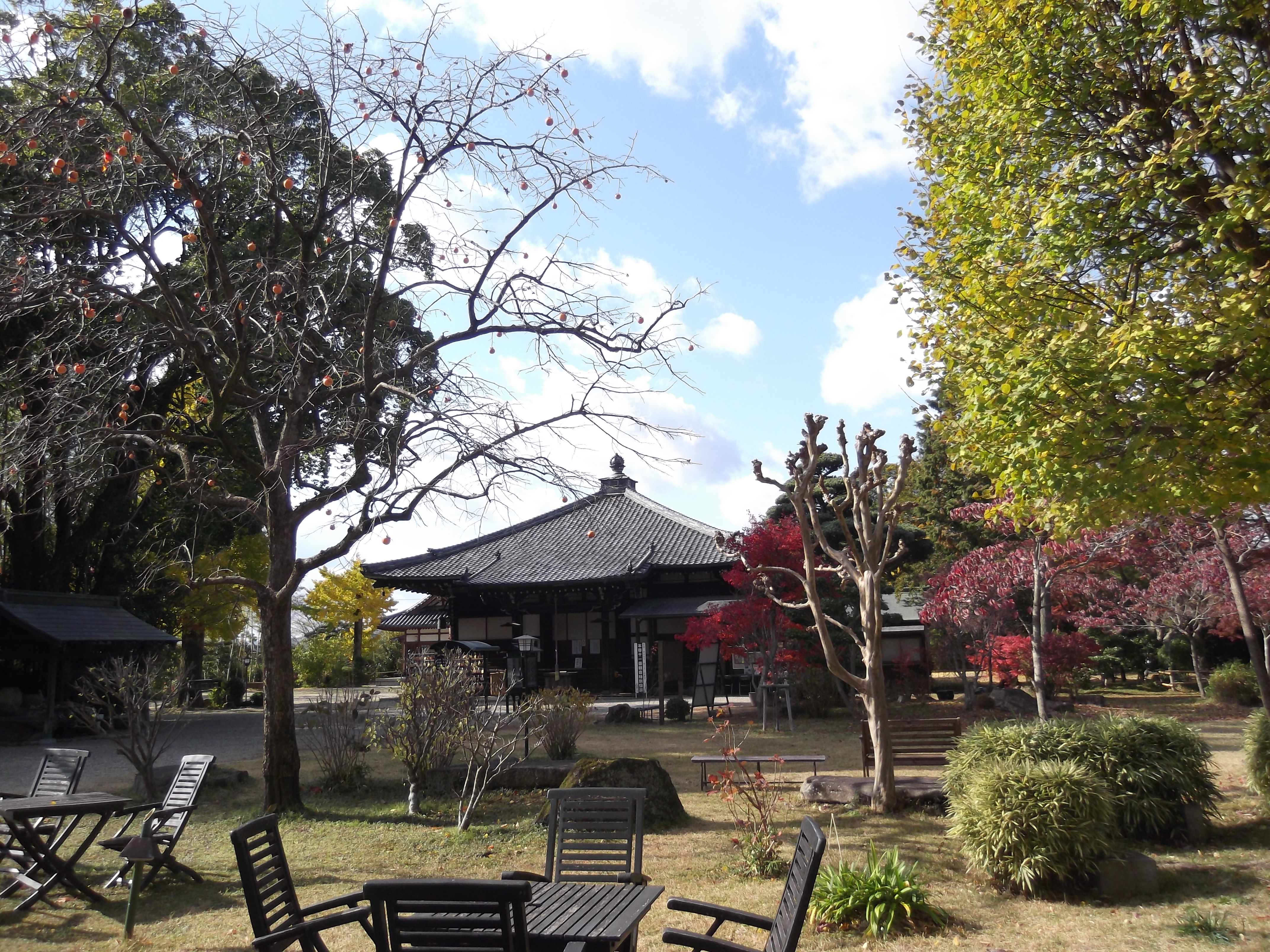 八幡神社中門