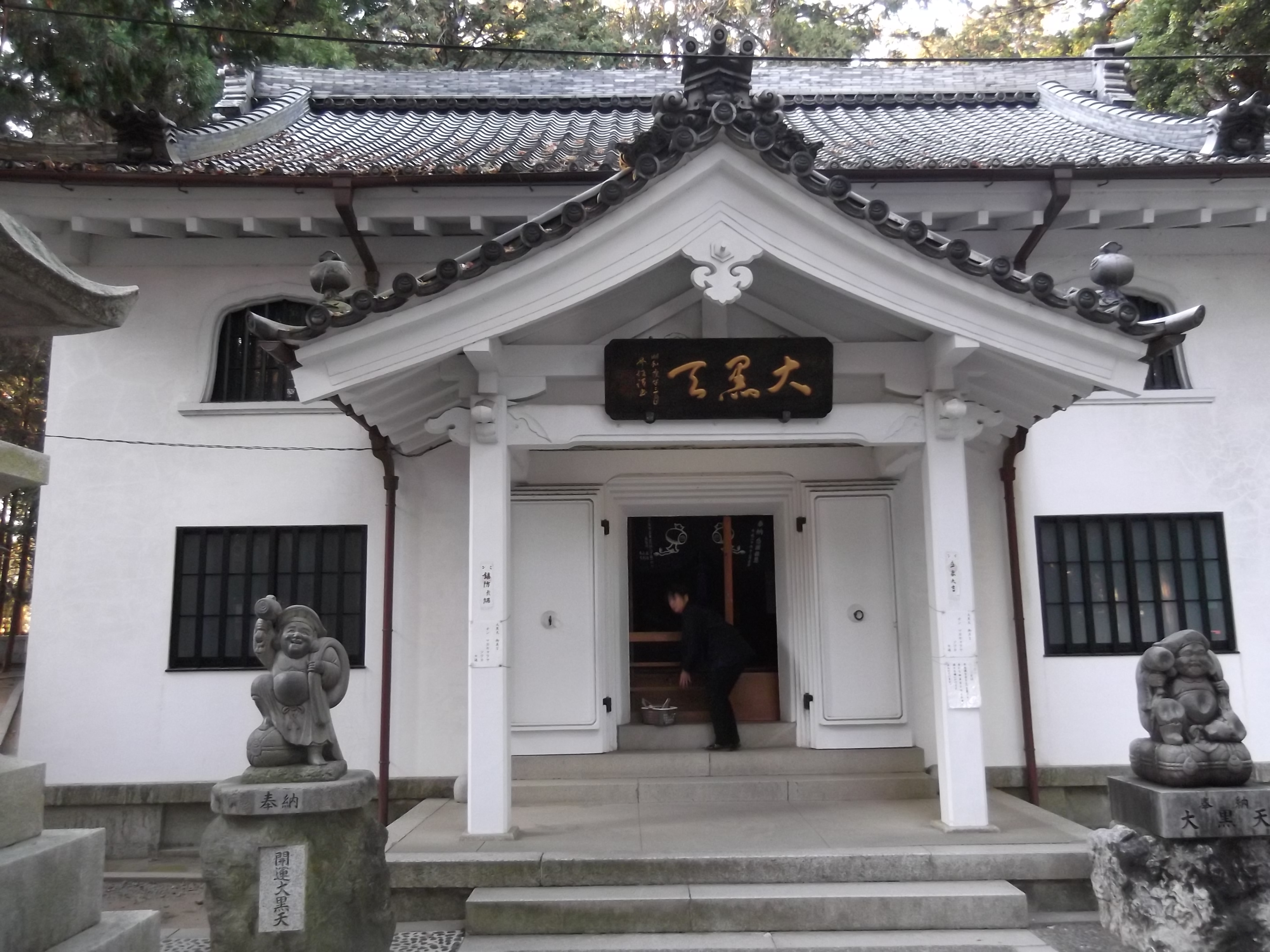 大黒堂・豊川稲荷・「おさすり大黒天」は、ひそかな人気のスポット
