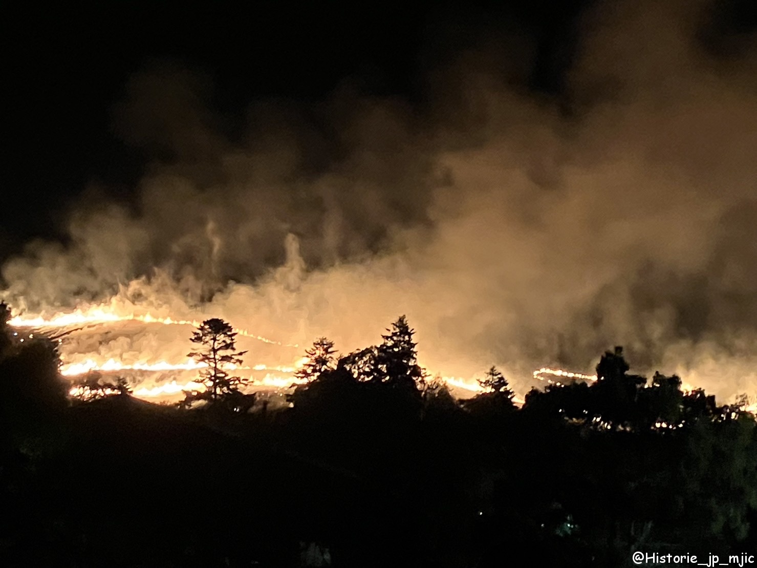 [奈良] 若草山焼き行事・観望ポイントまとめ☆彡古都奈良に早春を告げる伝統行事　若草山・毎年1月の第4土曜日開催