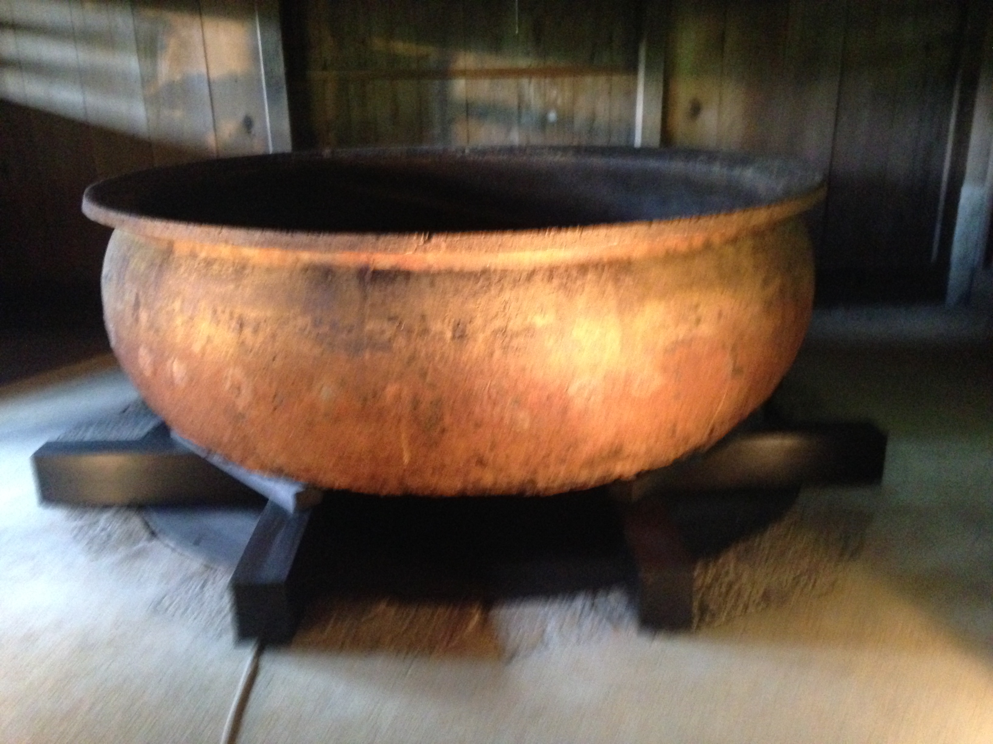 [奈良]東大寺・大湯屋と鉄湯船