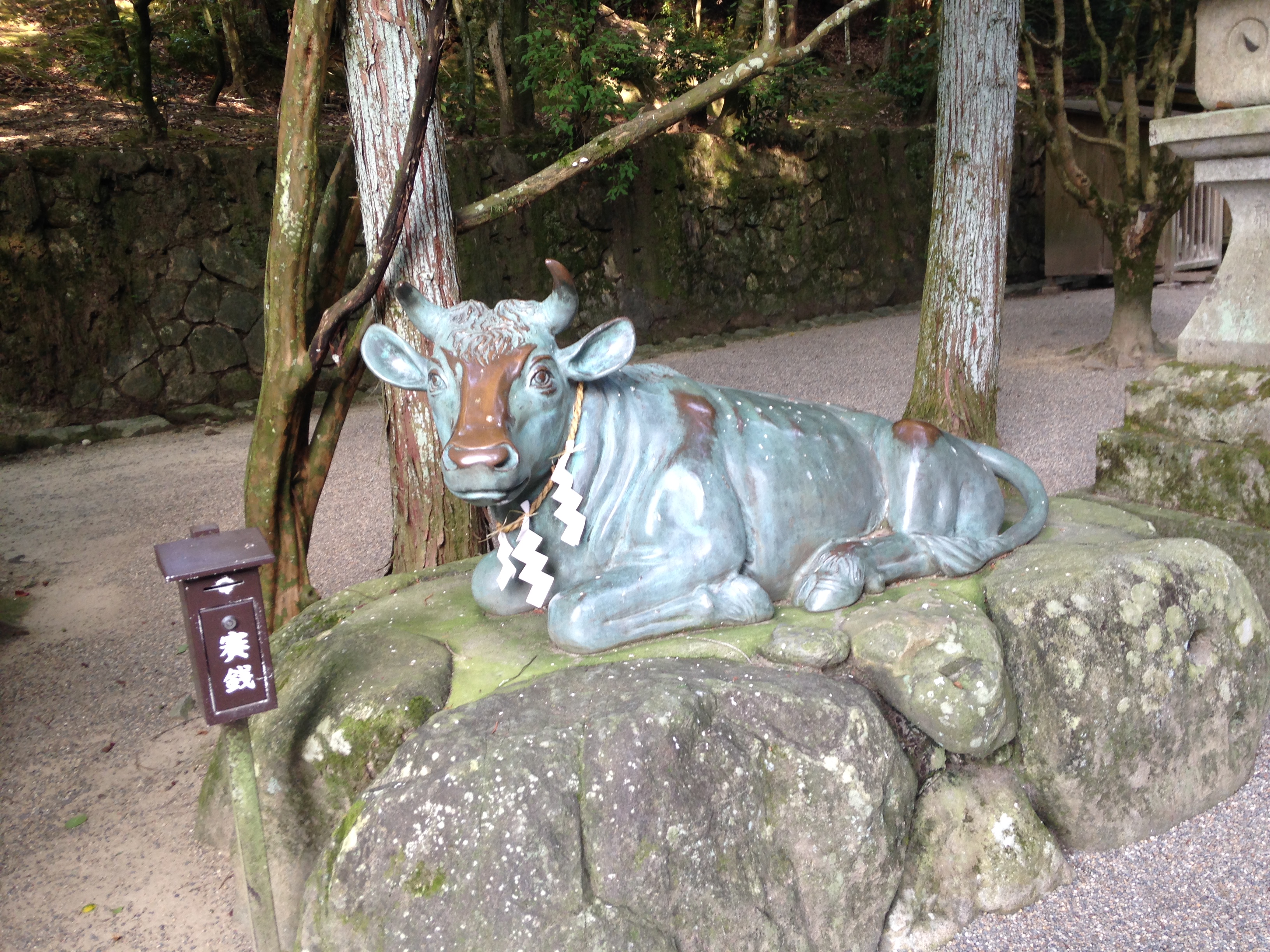 [奈良・天理]石上神宮・境内の散策とニワトリ